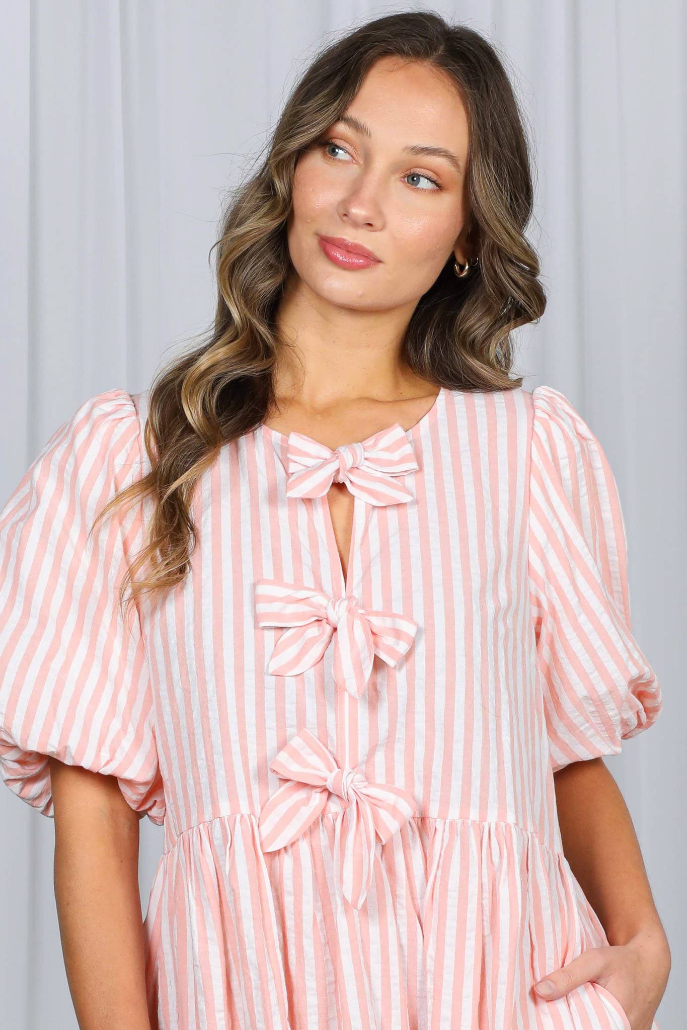 1/3 Open Tie Front Striped Puff Sleeve Blouse Top VT82682