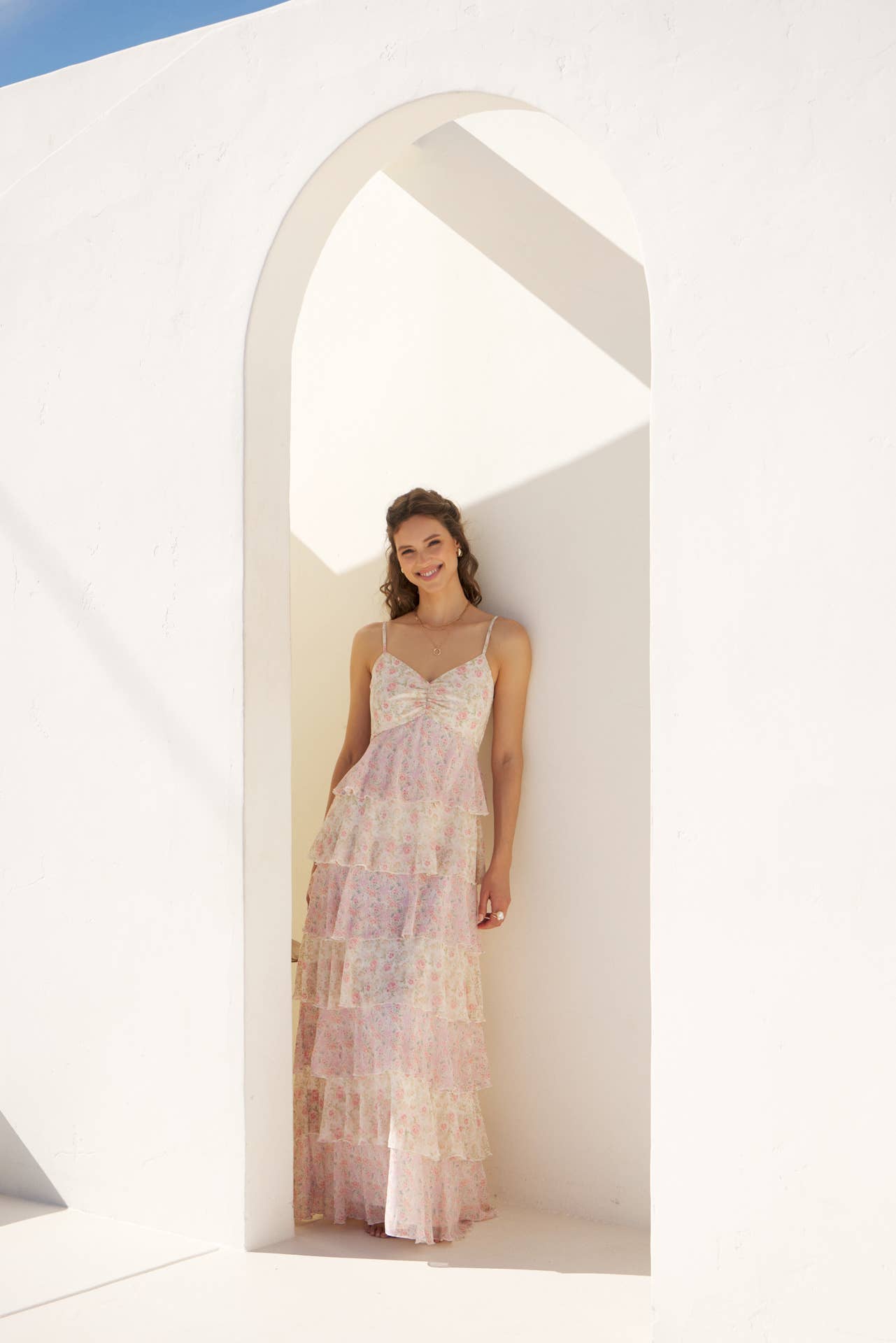 ROMANTIC FLORAL TIERED MAXI DRESS WITH RUCHED BUST