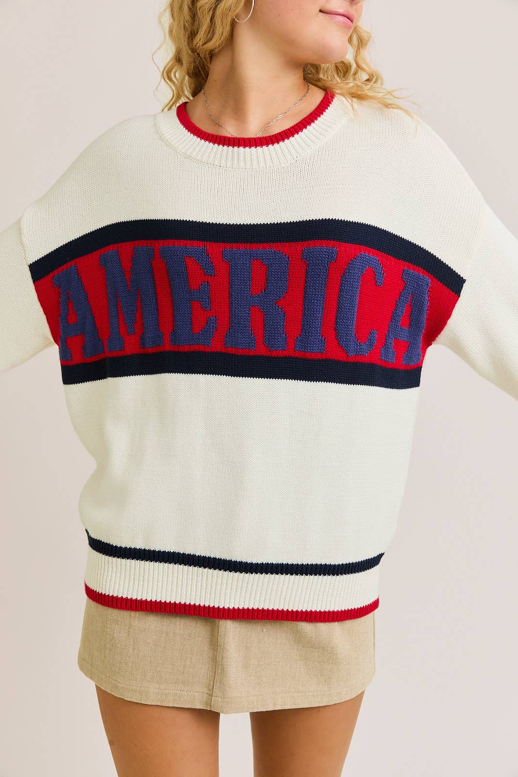 "AMERICA" GRAPHIC LONG SLEEVE CREW NECK SWEATER