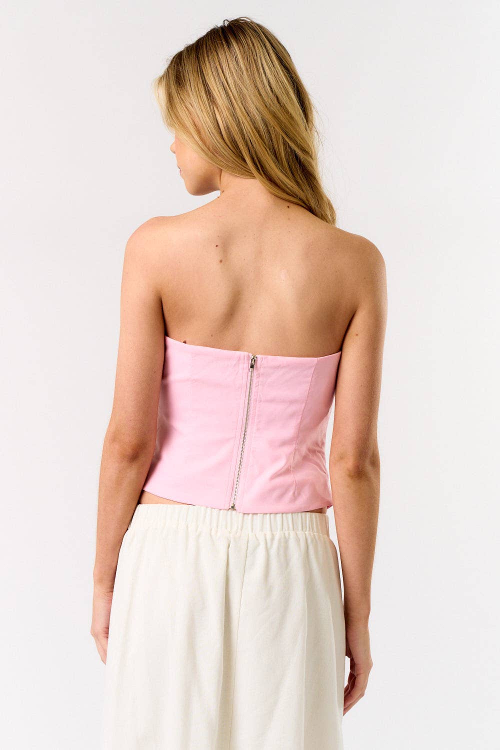 STRETCHED TUBE TOP WITH BOW DETAIL