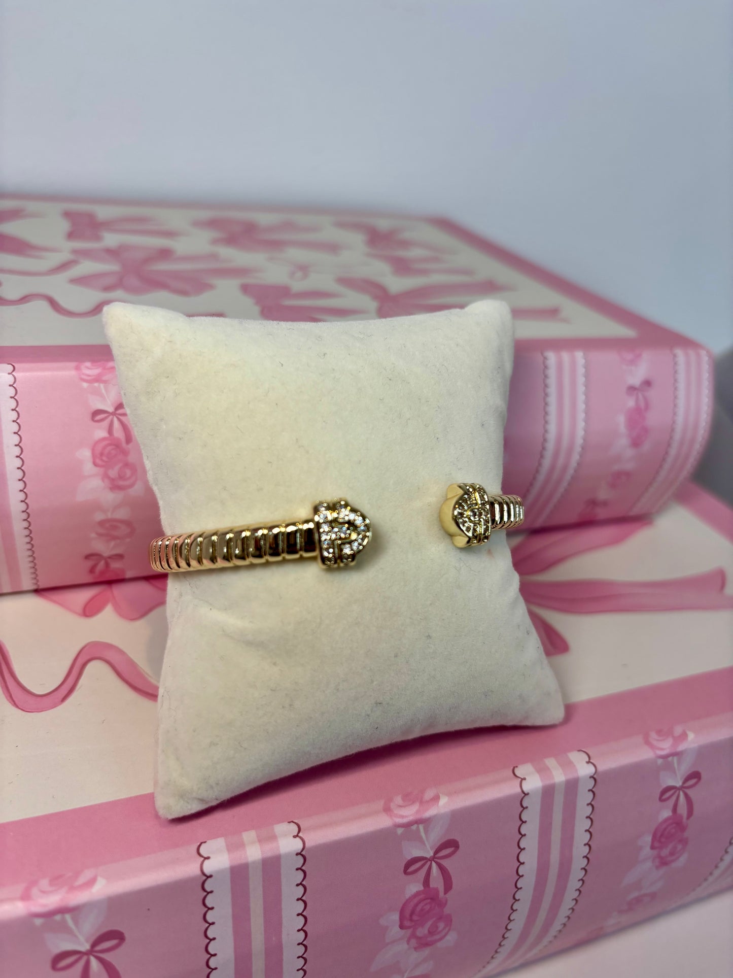 Elegant Gold Pavé Detail Bracelet