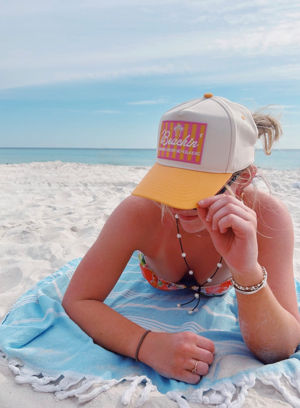Beachin' - Vintage Trucker Hat