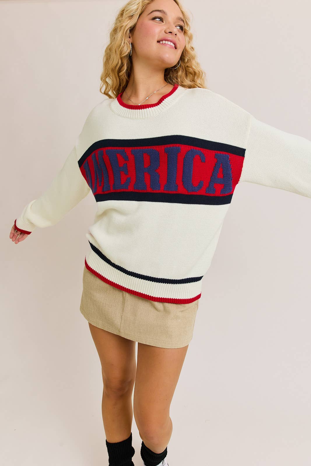 "AMERICA" GRAPHIC LONG SLEEVE CREW NECK SWEATER
