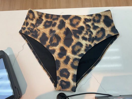Leopard swim bottoms
