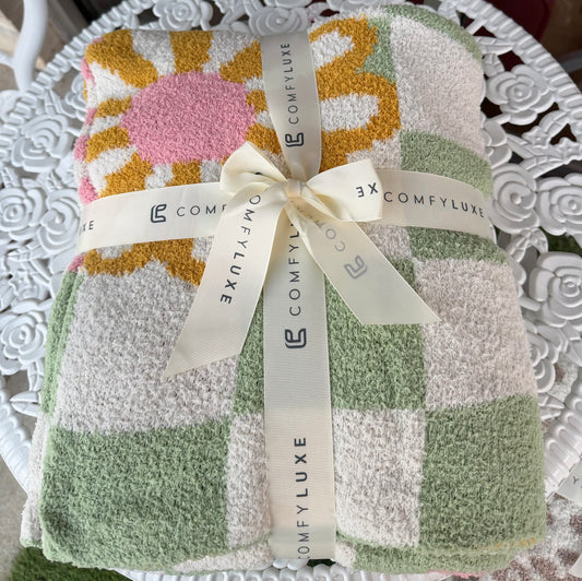 Pretty Days Plush Blanket
