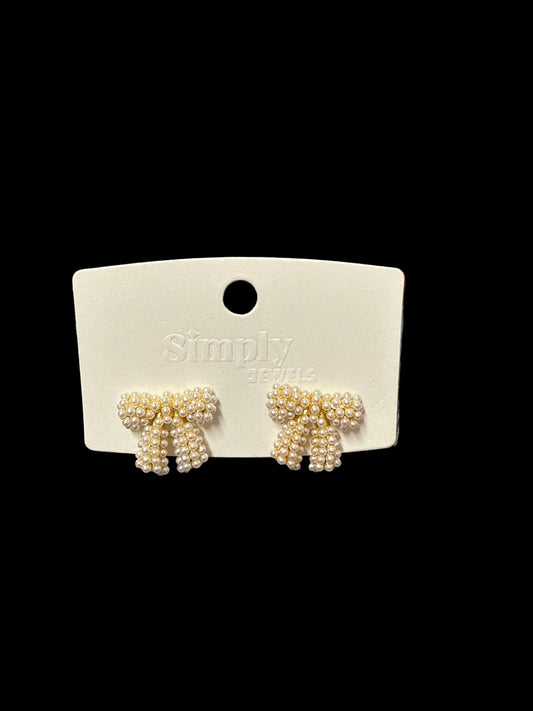 Pearls & Bow Earrings