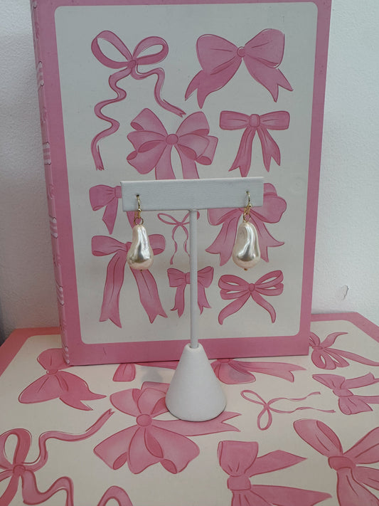 Baroque Pearl Drop Earrings
