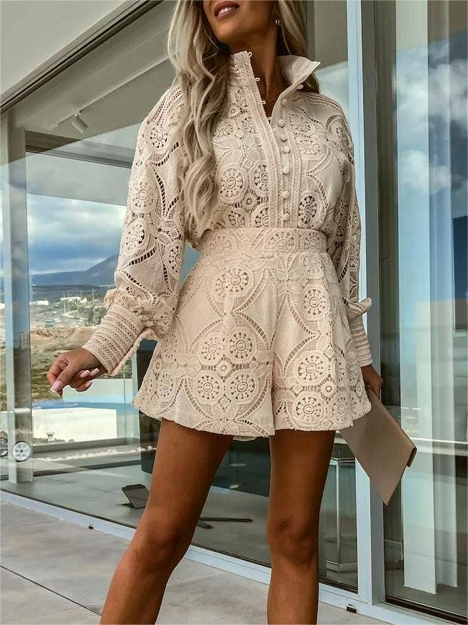 Cut out top lace shorts sets
